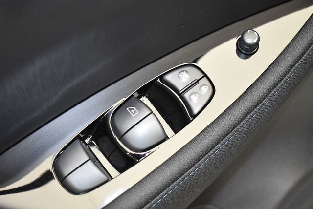 2024 Nissan Leaf SV PLUS Hatchback - 22956592 - 11