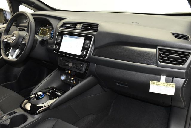 2024 Nissan Leaf SV PLUS Hatchback - 22956592 - 27