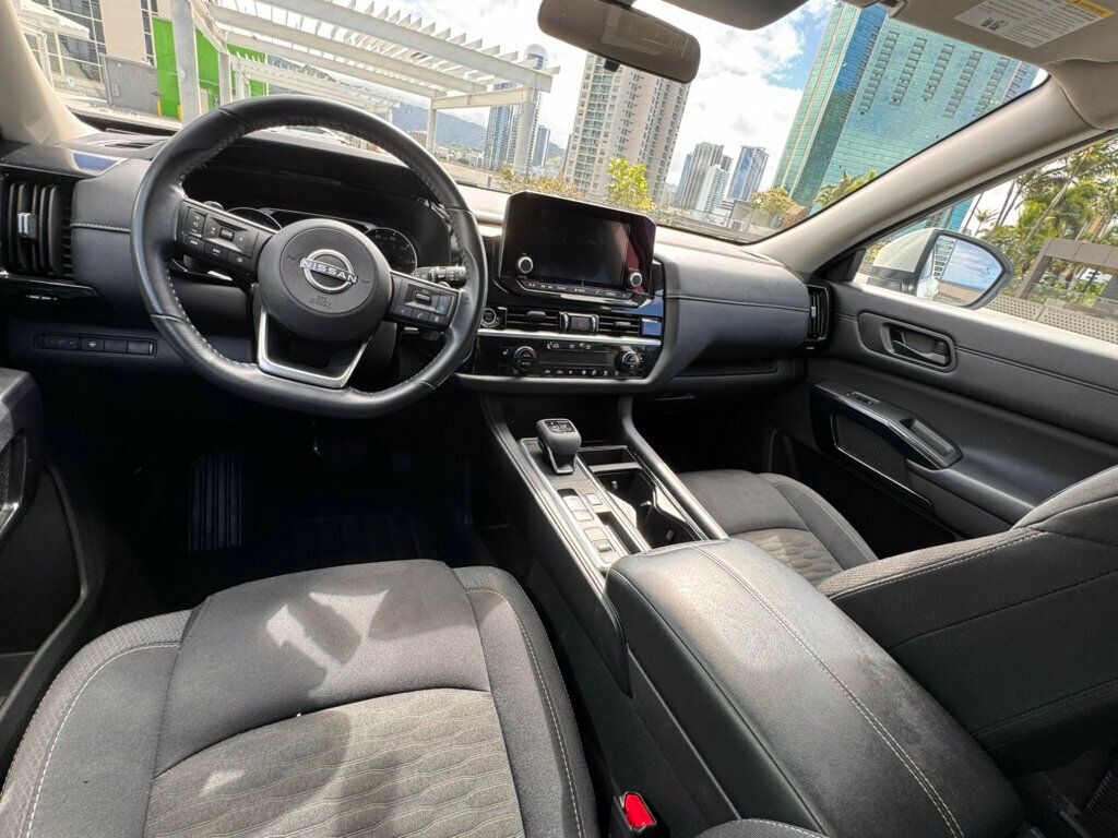 2024 Nissan Pathfinder 3rd Row Seats, SV, Low Mileage! - 23058871 - 14