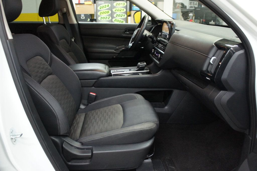 2024 Nissan Pathfinder 3RD Row Seats, SV, Low Mileage! - 23058871 - 39