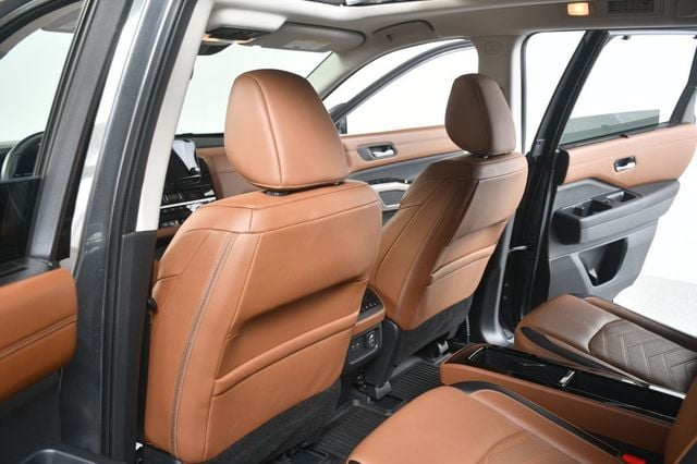 2024 Nissan Pathfinder Platinum 2WD - 23024808 - 32