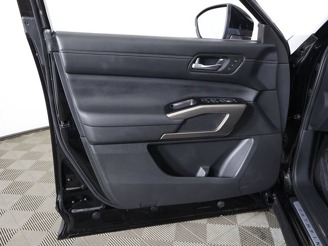 2024 Nissan Pathfinder Platinum 4WD - 23031549 - 28