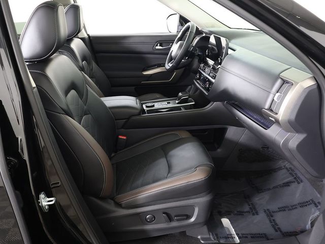 2024 Nissan Pathfinder Platinum 4WD - 23031549 - 37