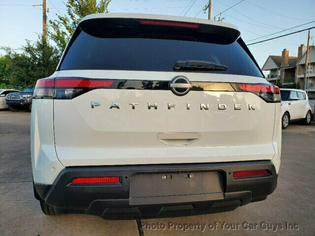 2024 Nissan Pathfinder S photo 10