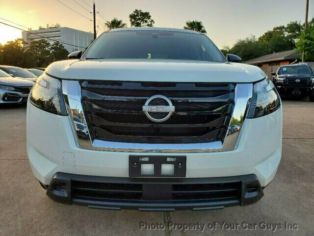 2024 Nissan Pathfinder S photo 3