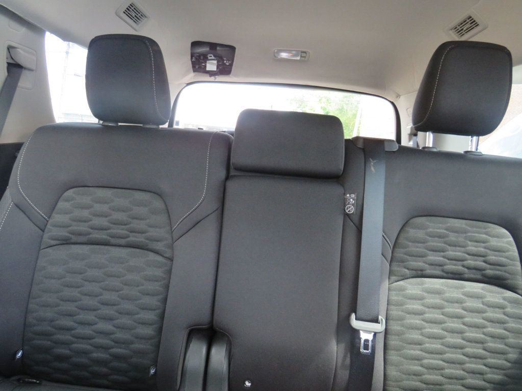 Nissan Pathfinder photo 14