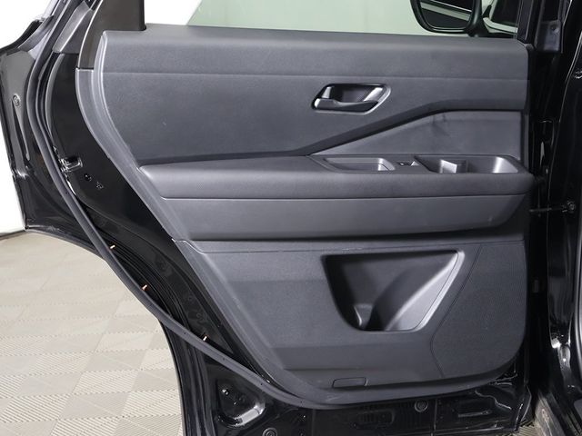 2024 Nissan Pathfinder S 4WD - 22952174 - 20