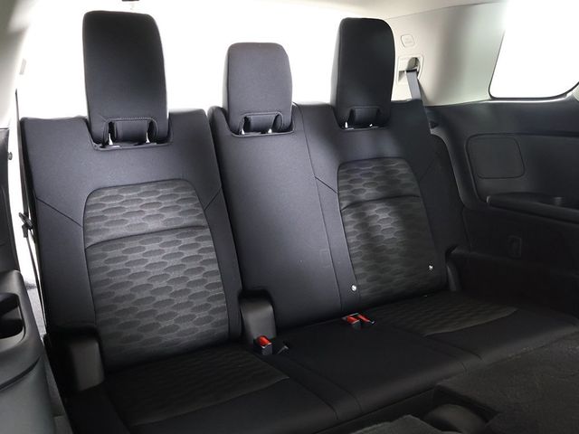 2024 Nissan Pathfinder S 4WD - 22952174 - 31