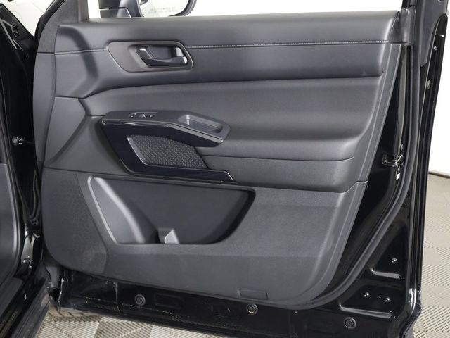 2024 Nissan Pathfinder S 4WD - 22957940 - 20