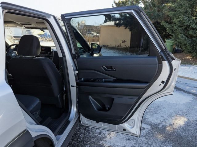 2024 Nissan Pathfinder S 4WD - 22972926 - 9