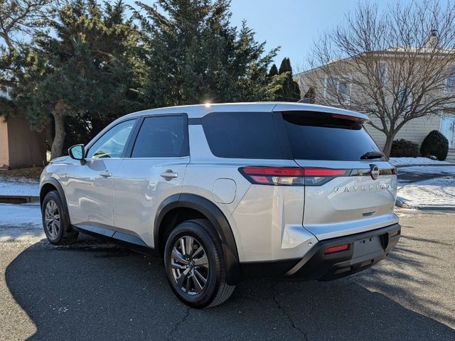 2024 Nissan Pathfinder S 4WD - 22972926 - 4