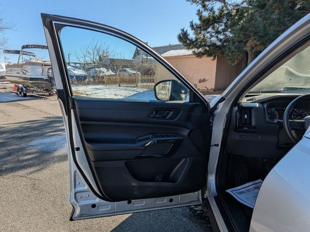 2024 Nissan Pathfinder S 4WD - 22972926 - 8