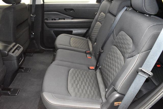 2024 Nissan Pathfinder S 4WD - 22948085 - 33