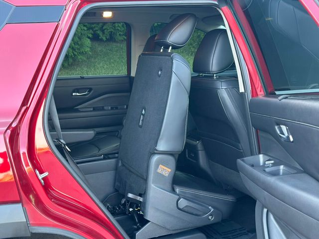 2024 Nissan Pathfinder SL 2WD - 22907447 - 28