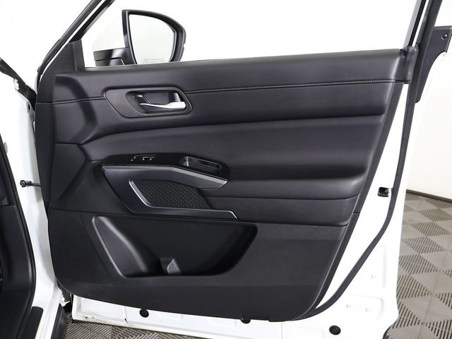 2024 Nissan Pathfinder SL 4WD - 23066686 - 28