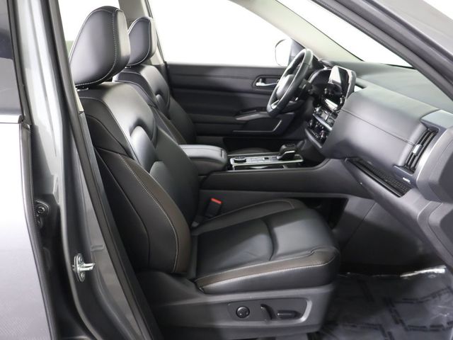 2024 Nissan Pathfinder SL 4WD - 23084617 - 32