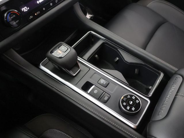 2024 Nissan Pathfinder SL 4WD - 23084617 - 55