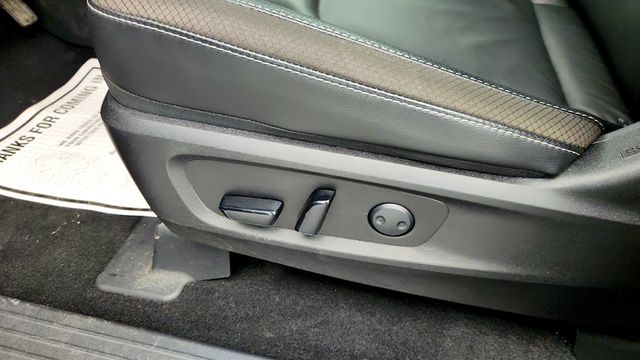 2024 Nissan Pathfinder SL 4WD - 22964443 - 10