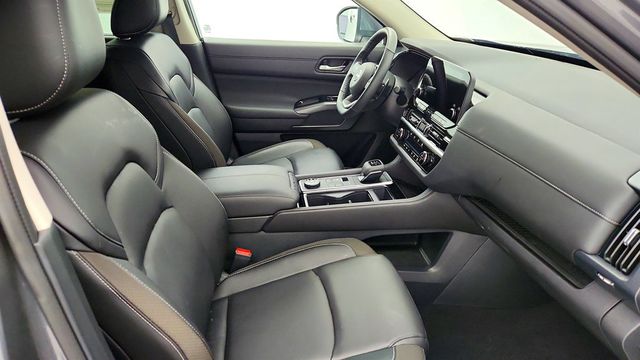 2024 Nissan Pathfinder SL 4WD - 22964443 - 24