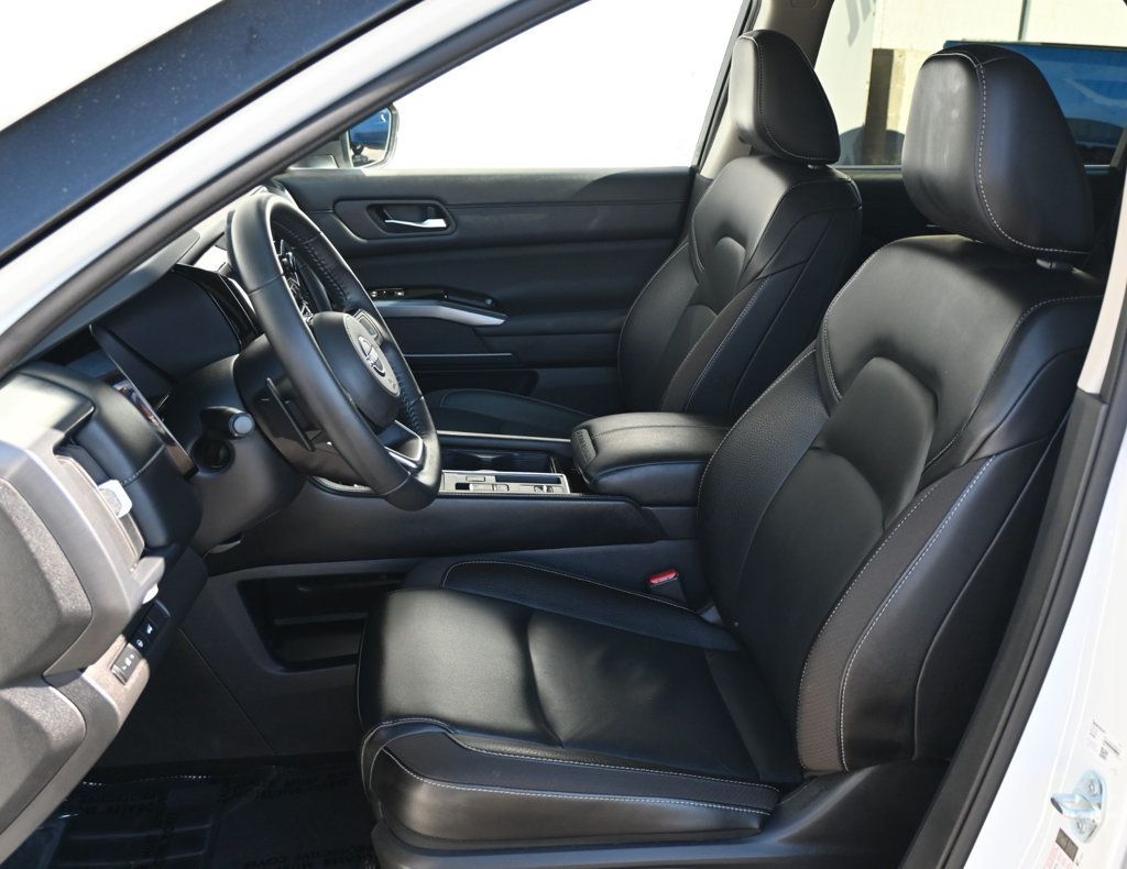 Nissan Pathfinder photo 13