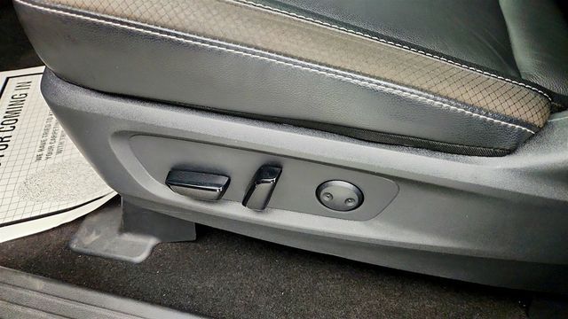 2024 Nissan Pathfinder SL w/ Premium Pkg & Cross Bars - 23073868 - 11