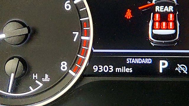 2024 Nissan Pathfinder SL w/ Premium Pkg & Cross Bars - 23073868 - 15