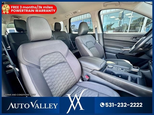 2024 Nissan Pathfinder S Sport Utility 4D - 22939079 - 16