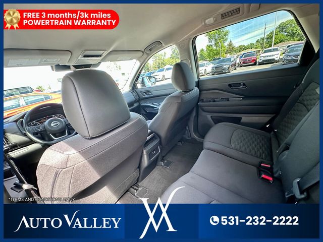 2024 Nissan Pathfinder S Sport Utility 4D - 22939079 - 21