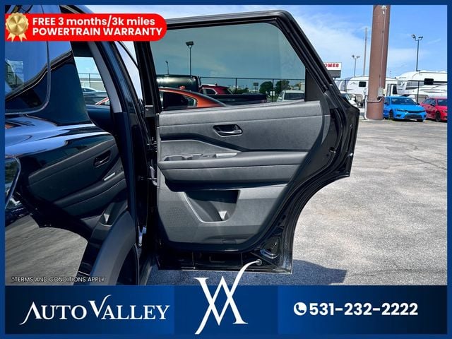 2024 Nissan Pathfinder S Sport Utility 4D - 22939079 - 22