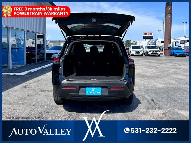 2024 Nissan Pathfinder S Sport Utility 4D - 22939079 - 35