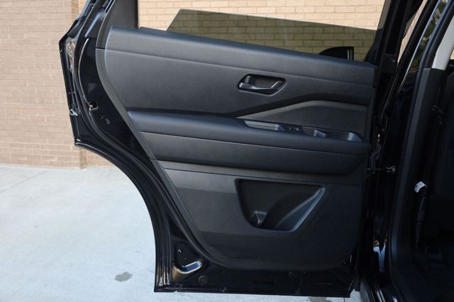 2024 Nissan Pathfinder SV - 23065375 - 16