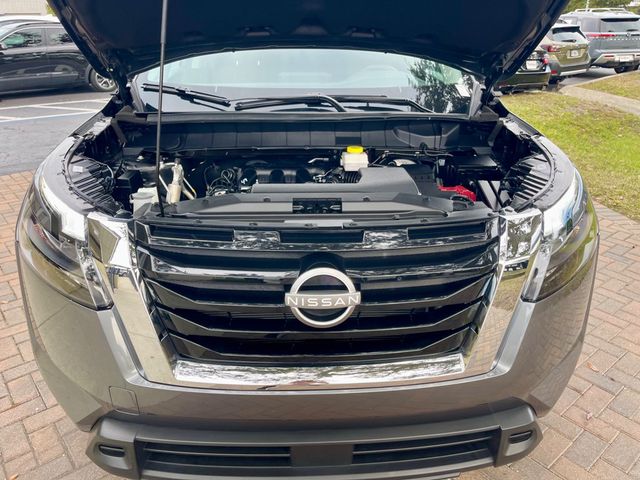 2024 Nissan Pathfinder SV 2WD - 22937947 - 17