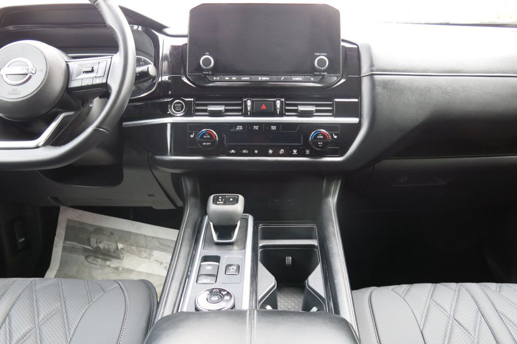 2024 Nissan Pathfinder SV photo 21