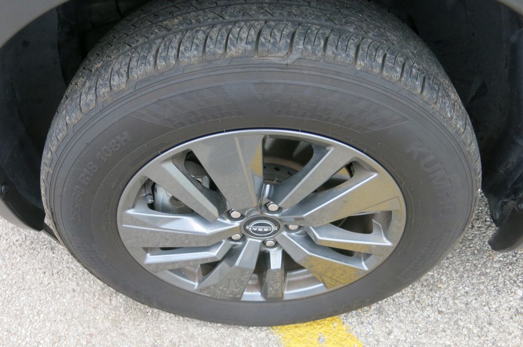 2024 Nissan Pathfinder SV photo 29