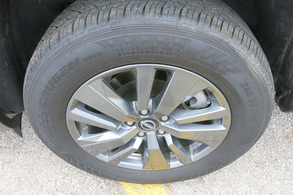 2024 Nissan Pathfinder SV photo 30
