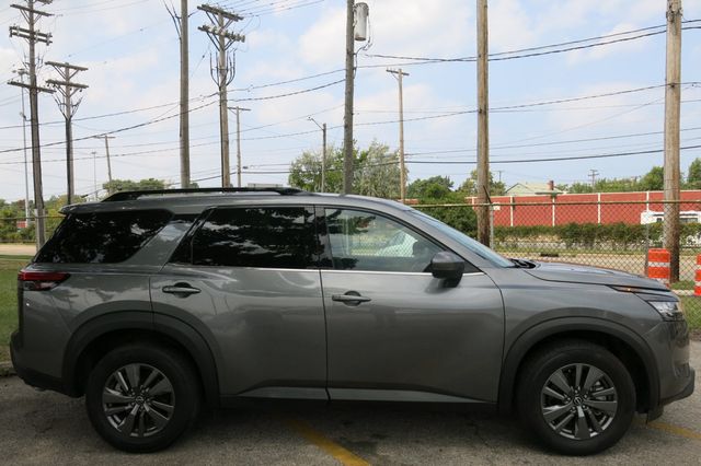 2024 Nissan Pathfinder SV 4WD - 22912426 - 4