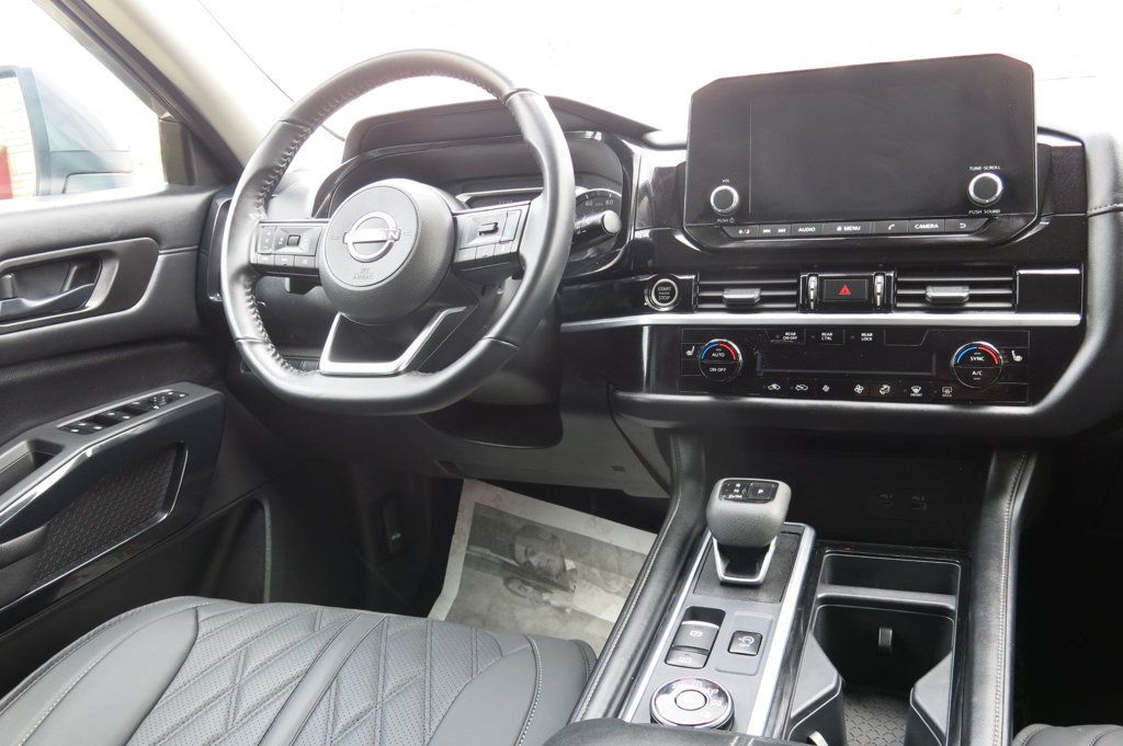 2024 Nissan Pathfinder SV photo 49