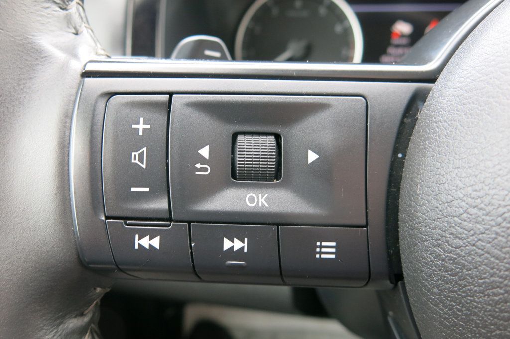 2024 Nissan Pathfinder SV photo 60