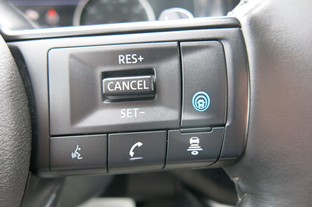 2024 Nissan Pathfinder SV photo 61