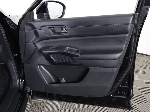 2024 Nissan Pathfinder SV 4WD - 23042641 - 22