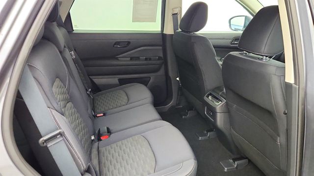2024 Nissan Pathfinder SV 4WD - 23008100 - 22