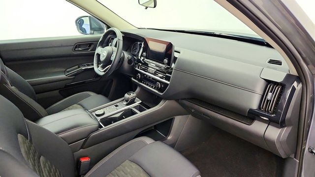 2024 Nissan Pathfinder SV 4WD - 23008100 - 24