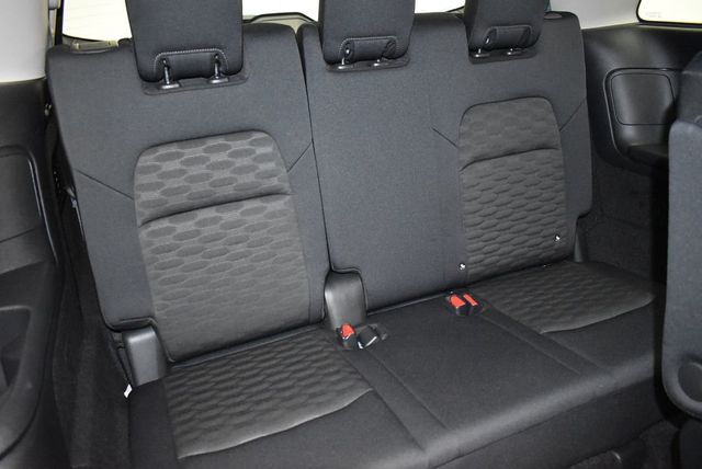 2024 Nissan Pathfinder SV 4WD - 22995956 - 32