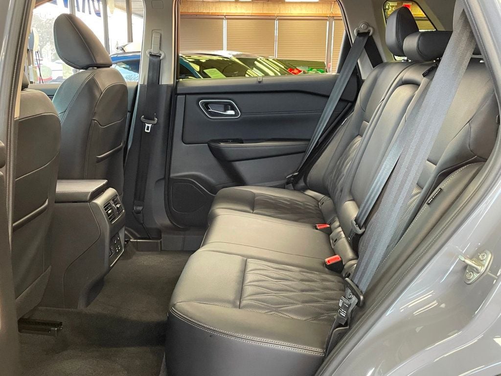 2024 Nissan Rogue AWD Platinum - 23013563 - 17