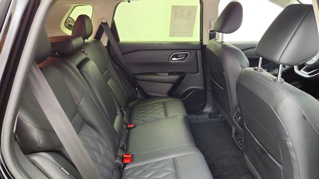 2024 Nissan Rogue AWD Platinum w/ Premium Pkg, Head-Up Display & Bose Audio - 23095519 - 23