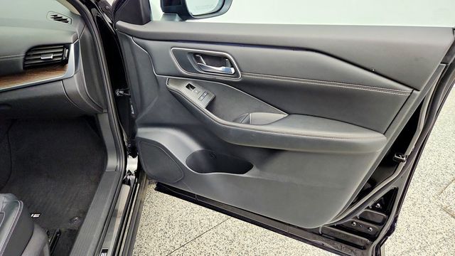 2024 Nissan Rogue AWD Platinum w/ Premium Pkg, Head-Up Display & Bose Audio - 23095519 - 25