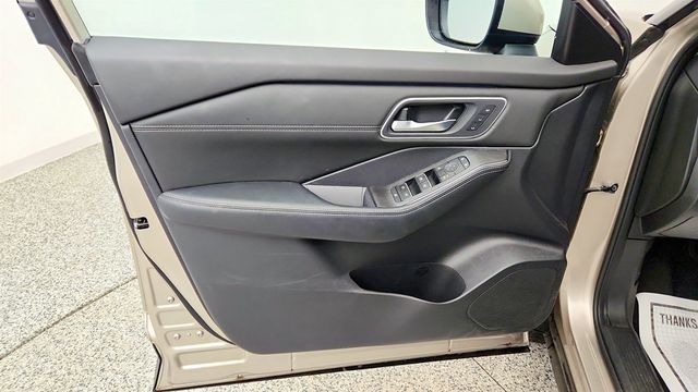2024 Nissan Rogue AWD Platinum w/ Premium Pkg & Quilted Semi-Aniline Leather - 23033232 - 10