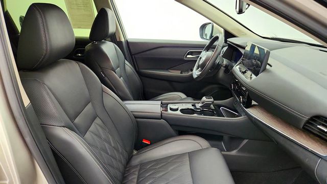 2024 Nissan Rogue AWD Platinum w/ Premium Pkg & Quilted Semi-Aniline Leather - 23033232 - 24