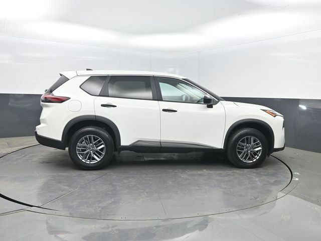 2024 Nissan Rogue AWD S - 22993851 - 29