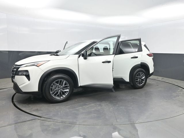 2024 Nissan Rogue AWD S - 22993851 - 32